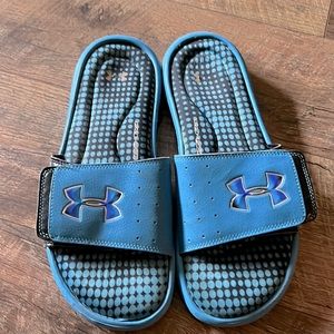 Men’s size 11 slides